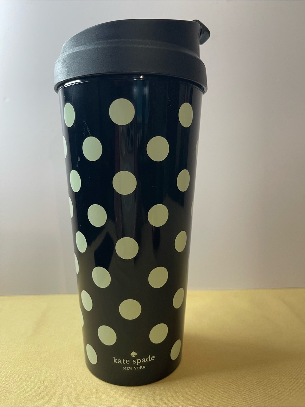 Kate Spade New York Le Pavilion Black Travel Tumbler with Mint Polka Dots 16 oz